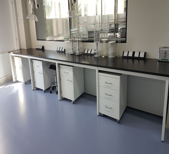 實(shí)驗(yàn)臺(tái)系列4